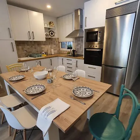 Casa Valentina: Confort Y Luz En Centro Sevilla